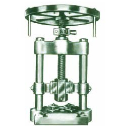Double Pillar Type Press